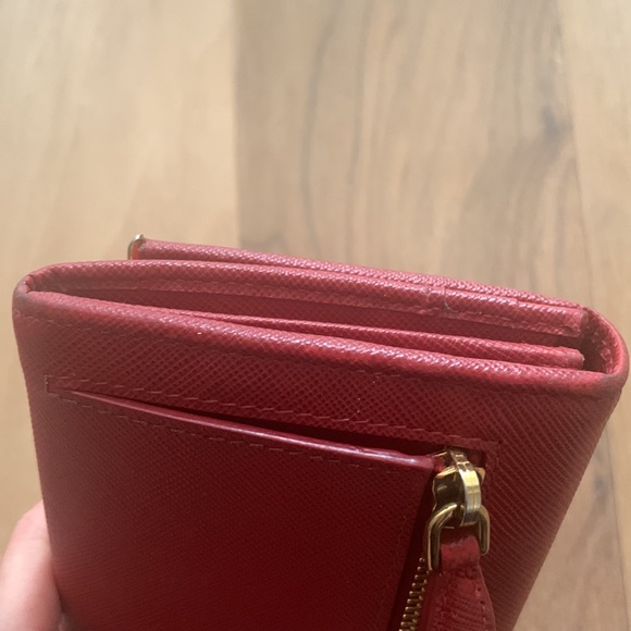 AUTHENTIC Prada Saffiano Leather Wallet Large - Picture 10 of 11